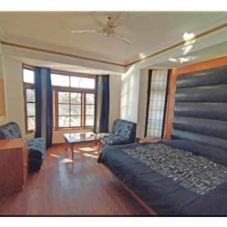 Hotel Horizon Near Picture Palace Bus Stand, מוסורי מראה חיצוני תמונה