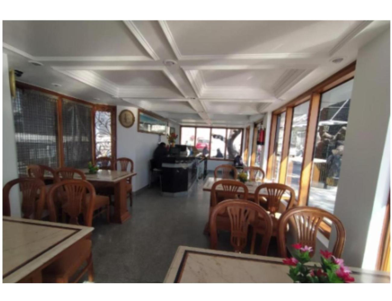 Hotel Horizon Near Picture Palace Bus Stand, מוסורי מראה חיצוני תמונה