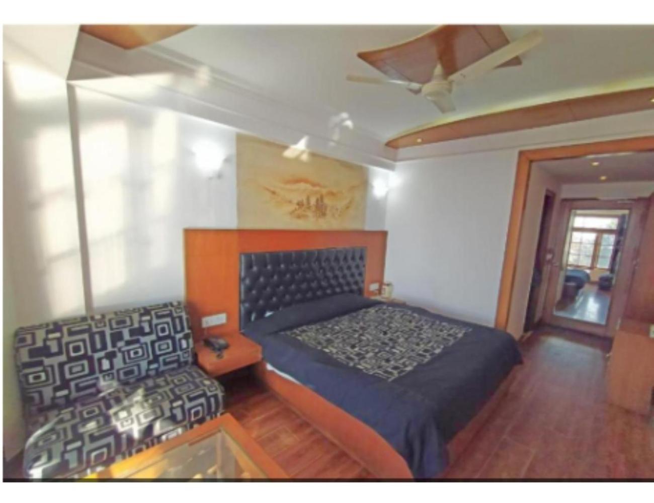 Hotel Horizon Near Picture Palace Bus Stand, מוסורי מראה חיצוני תמונה