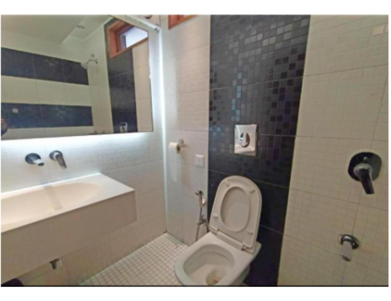 Hotel Horizon Near Picture Palace Bus Stand, מוסורי מראה חיצוני תמונה