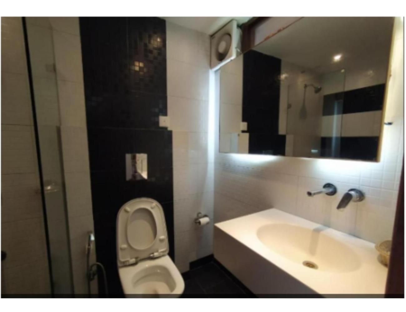 Hotel Horizon Near Picture Palace Bus Stand, מוסורי מראה חיצוני תמונה